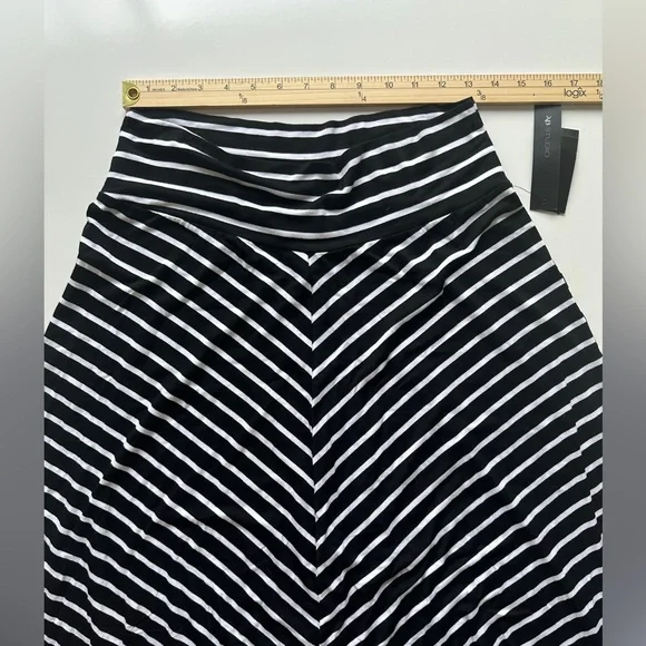 NWT AB Studio Black White Stripe Soft Stretch Flowy Maxi Skirt Women’s XL - Picture 5 of 8